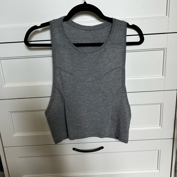 lululemon athletica Tops - Lululemon Cropped Tank - Grey - Size 6